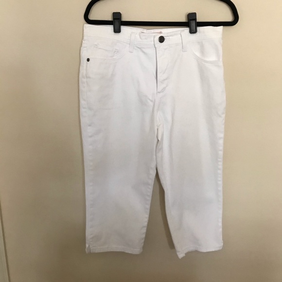 White Capri Jeans - Picture 1 of 4